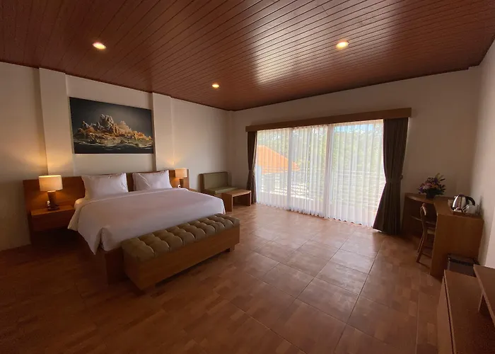 Made 77 Otel 3*